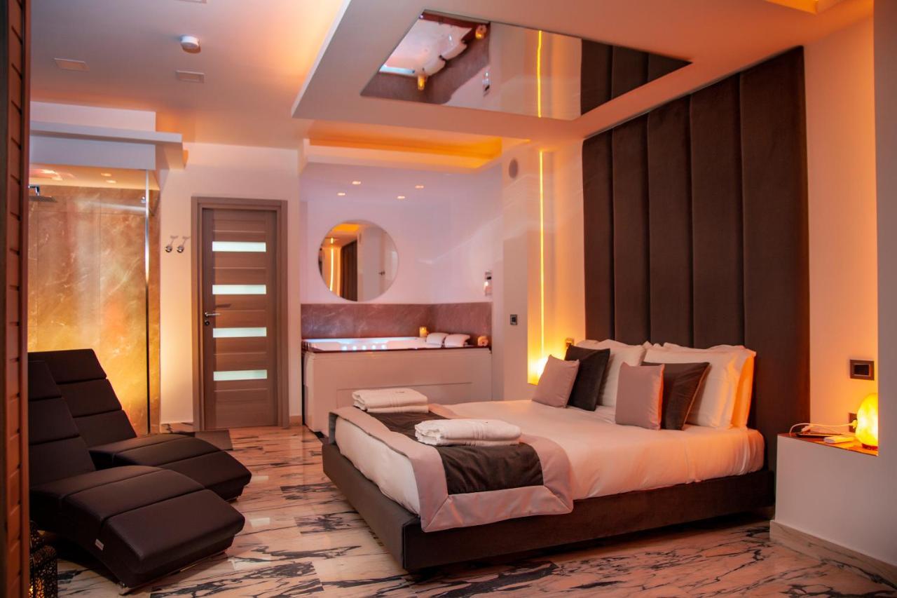 Hotel Ibisco Suites & Relax Pozzuoli Bagian luar foto