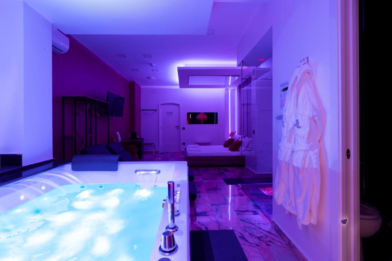 Hotel Ibisco Suites & Relax Pozzuoli Bagian luar foto