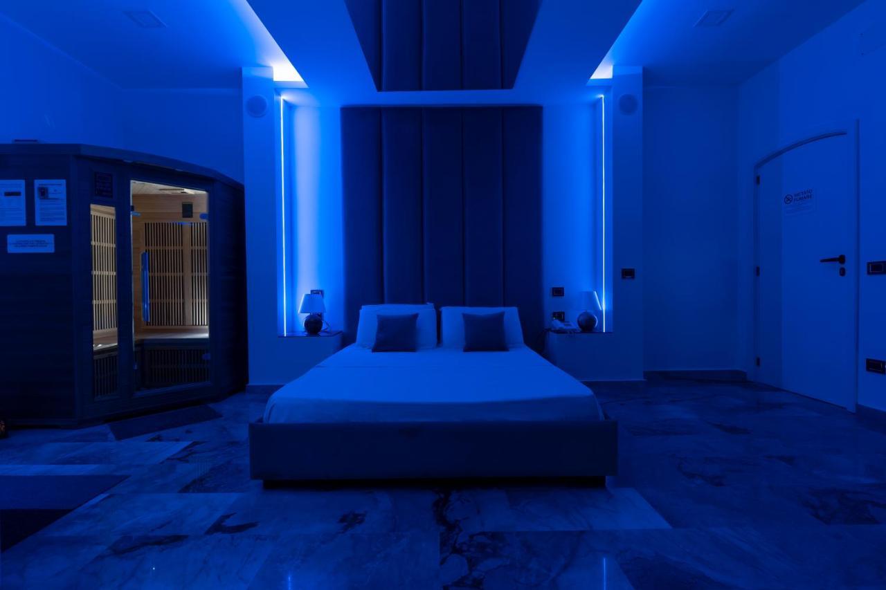 Hotel Ibisco Suites & Relax Pozzuoli Bagian luar foto