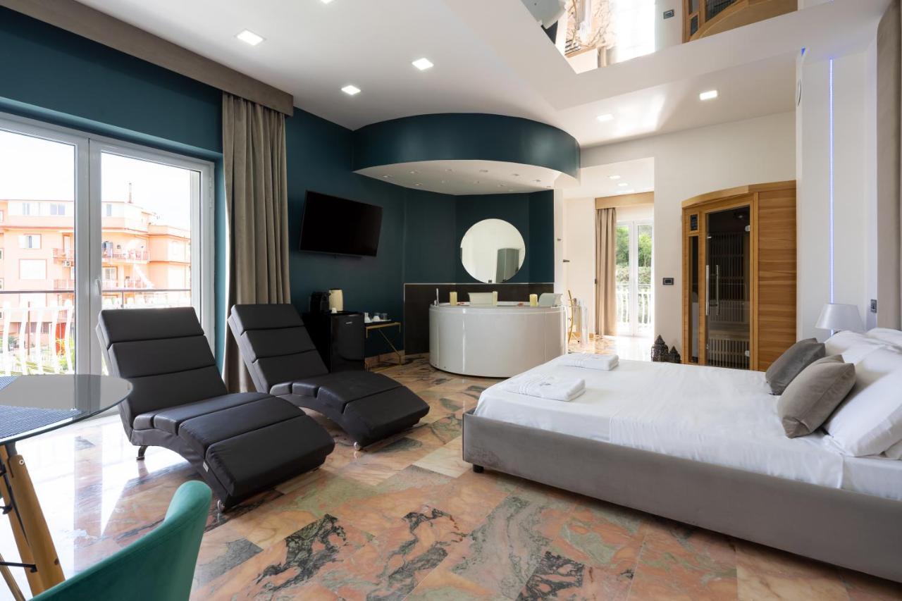 Hotel Ibisco Suites & Relax Pozzuoli Bagian luar foto
