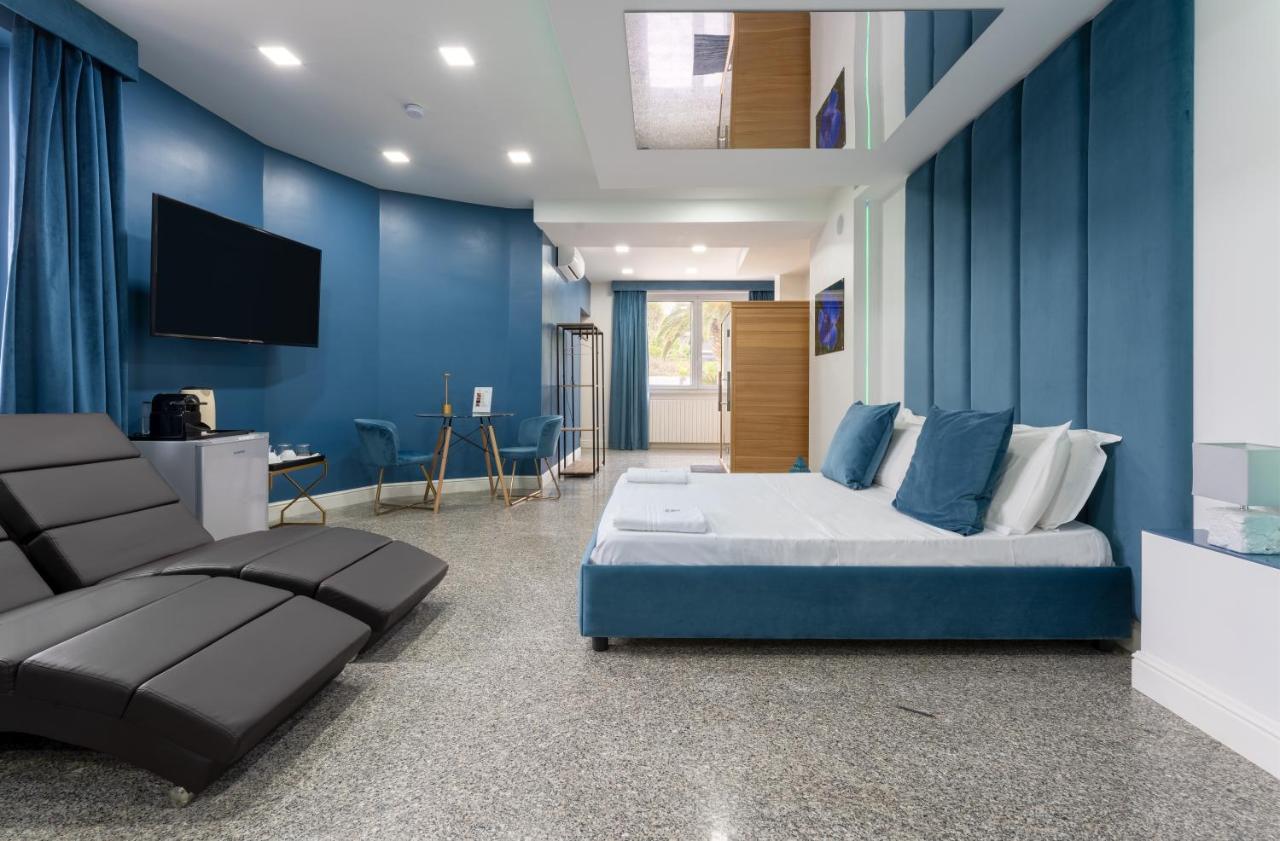 Hotel Ibisco Suites & Relax Pozzuoli Bagian luar foto