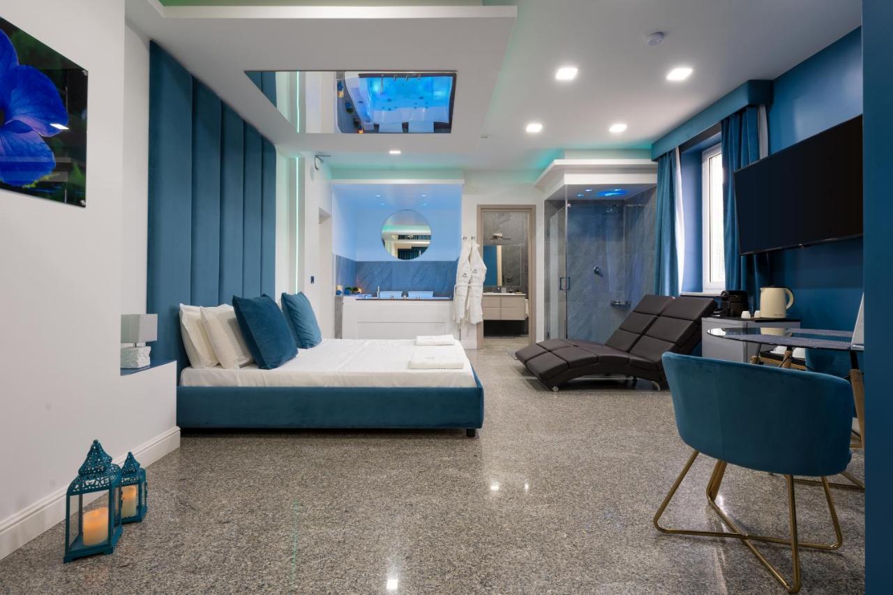 Hotel Ibisco Suites & Relax Pozzuoli Bagian luar foto